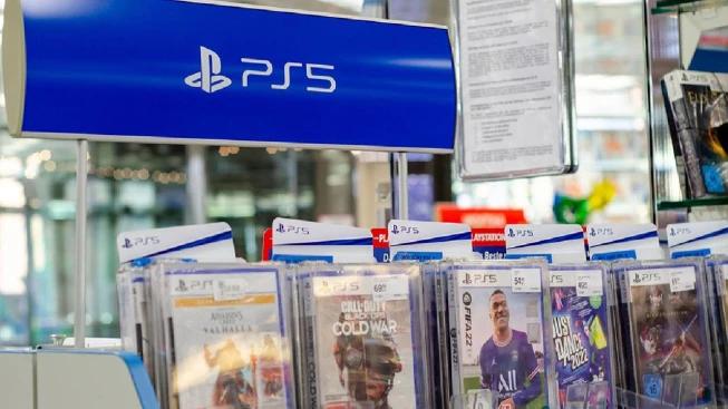 PS5 Physical Game Sales Could Give Sony a Reason to Rethink Its Digital-Only Future
